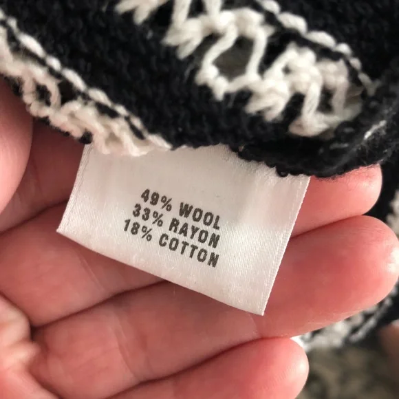 St. John sport sweater - Picture 8 of 8